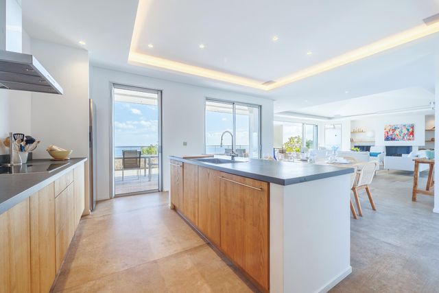 maison à louer - 8 pièces - 400.0 m2 - PORTO VECCHIO - 201 - CORSE - Century 21 Demeures Conseils