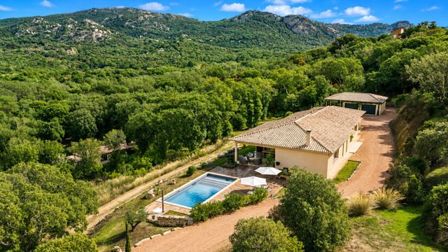 maison à vendre - 8 pièces - 277.0 m2 - PORTO VECCHIO - 201 - CORSE - Century 21 Demeures Conseils