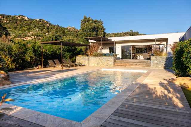 maison à louer - 4 pièces - 134.0 m2 - LECCI - 201 - CORSE - Century 21 Demeures Conseils