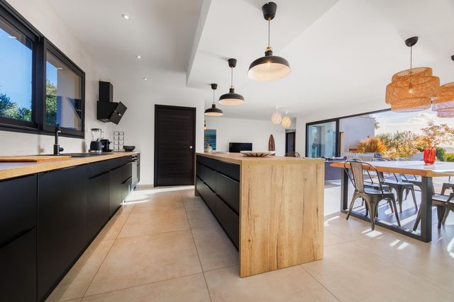 maison à louer - 4 pièces - 134.0 m2 - LECCI - 201 - CORSE - Century 21 Demeures Conseils