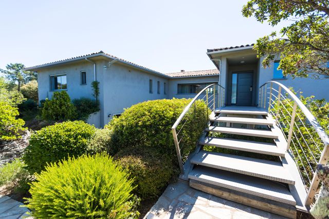 maison à louer - 8 pièces - 500.0 m2 - PORTO VECCHIO - 201 - CORSE - Century 21 Demeures Conseils