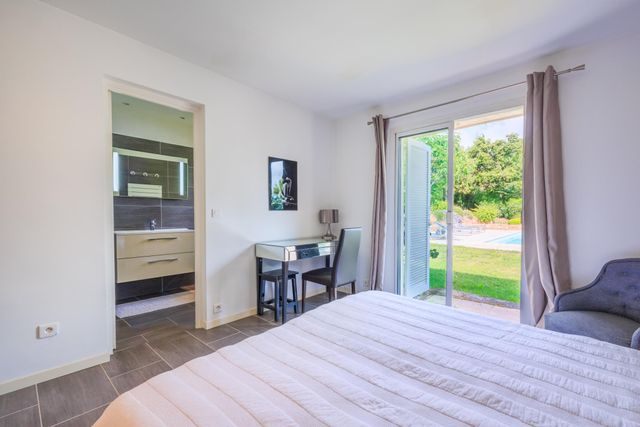 Afficher la photo en grand maison à vendre - 5 pièces - 215.0 m2 - PORTO VECCHIO - 201 - CORSE - Century 21 Demeures Conseils