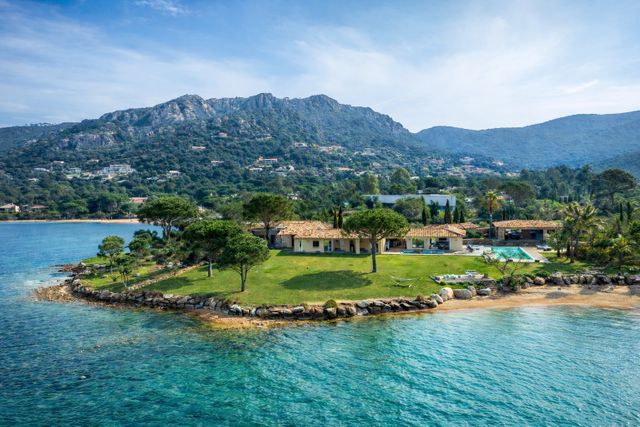 maison à vendre - 7 pièces - 300.0 m2 - PORTO VECCHIO - 201 - CORSE - Century 21 Demeures Conseils