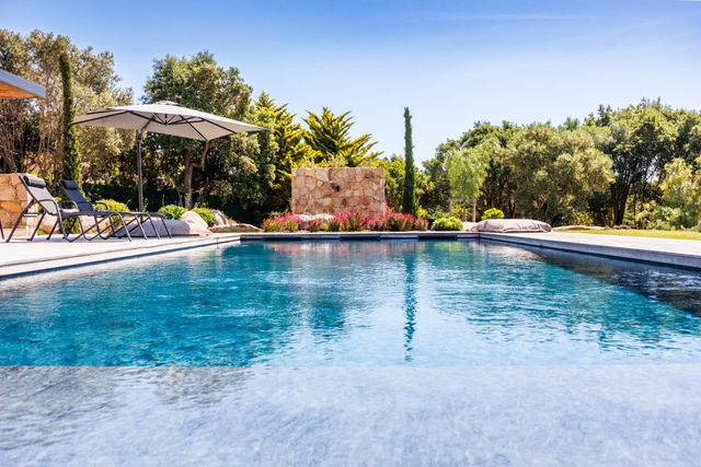 Afficher la photo en grand maison à louer - 7 pièces - 300.0 m2 - ZONZA - 201 - CORSE - Century 21 Demeures Conseils