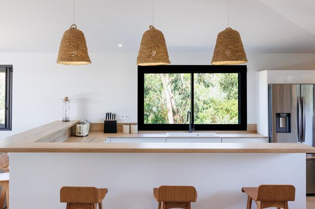 Afficher la photo en grand maison à louer - 7 pièces - 300.0 m2 - ZONZA - 201 - CORSE - Century 21 Demeures Conseils