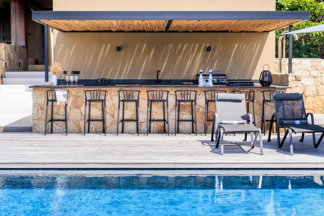 Afficher la photo en grand maison à louer - 7 pièces - 300.0 m2 - ZONZA - 201 - CORSE - Century 21 Demeures Conseils