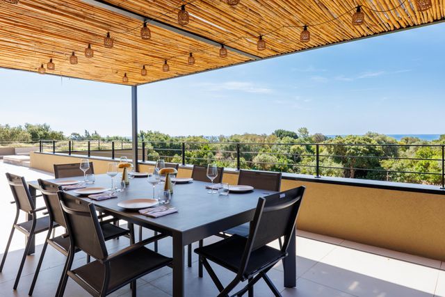 Afficher la photo en grand maison à louer - 7 pièces - 300.0 m2 - ZONZA - 201 - CORSE - Century 21 Demeures Conseils