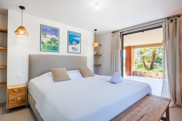 Afficher la photo en grand maison à louer - 7 pièces - 300.0 m2 - ZONZA - 201 - CORSE - Century 21 Demeures Conseils