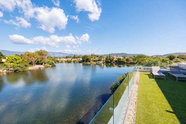 Afficher la photo en grand maison à louer - 7 pièces - 265.0 m2 - LECCI - 201 - CORSE - Century 21 Demeures Conseils