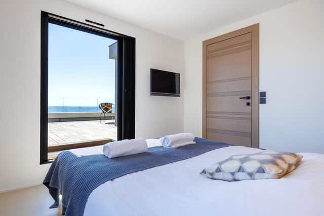 Afficher la photo en grand maison à louer - 7 pièces - 265.0 m2 - LECCI - 201 - CORSE - Century 21 Demeures Conseils