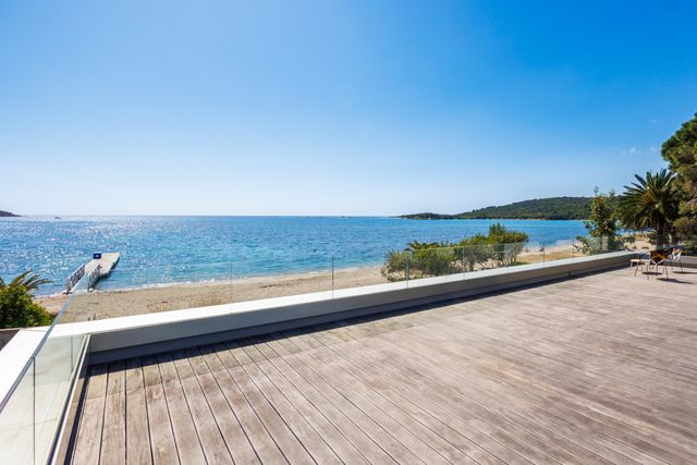 Afficher la photo en grand maison à louer - 7 pièces - 265.0 m2 - LECCI - 201 - CORSE - Century 21 Demeures Conseils