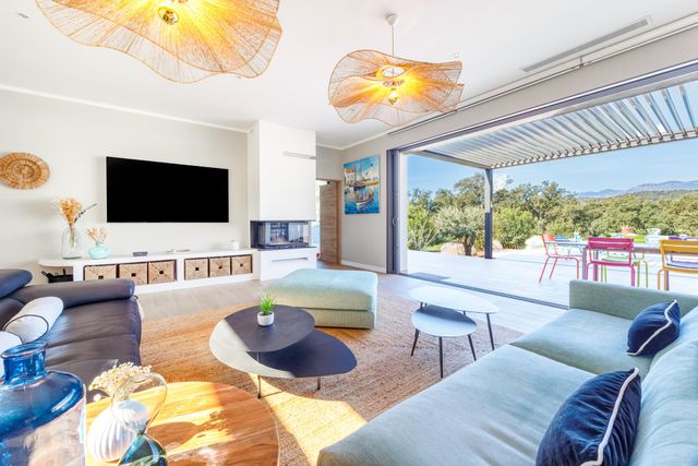 maison à louer - 4 pièces - 190.0 m2 - ZONZA - 201 - CORSE - Century 21 Demeures Conseils