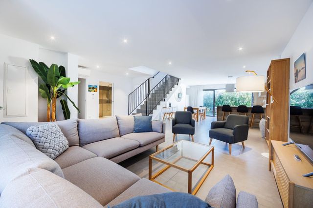 maison à louer - 5 pièces - 140.0 m2 - LECCI - 201 - CORSE - Century 21 Demeures Conseils