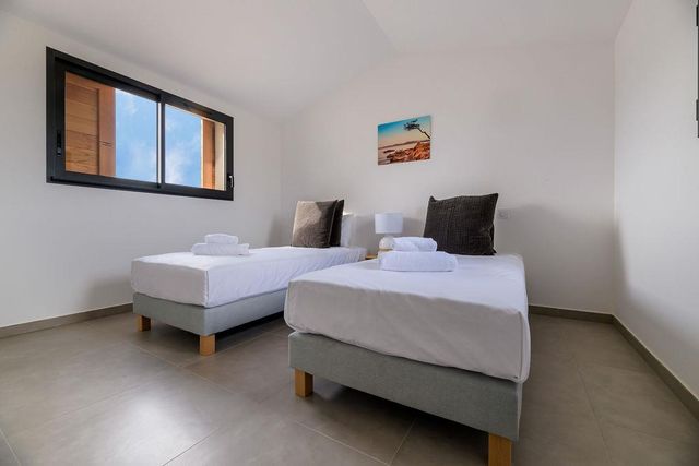 maison à louer - 5 pièces - 140.0 m2 - LECCI - 201 - CORSE - Century 21 Demeures Conseils