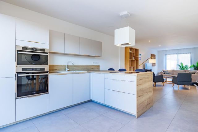 maison à louer - 5 pièces - 140.0 m2 - LECCI - 201 - CORSE - Century 21 Demeures Conseils