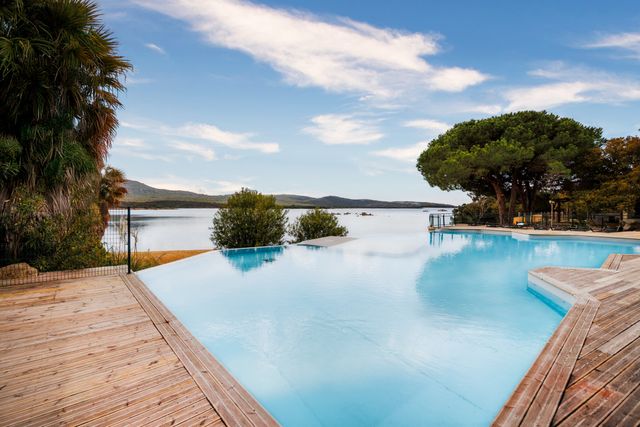 Appartement T5 à vendre - 5 pièces - 105.3 m2 - PIANOTOLLI CALDARELLO - 201 - CORSE - Century 21 Demeures Conseils